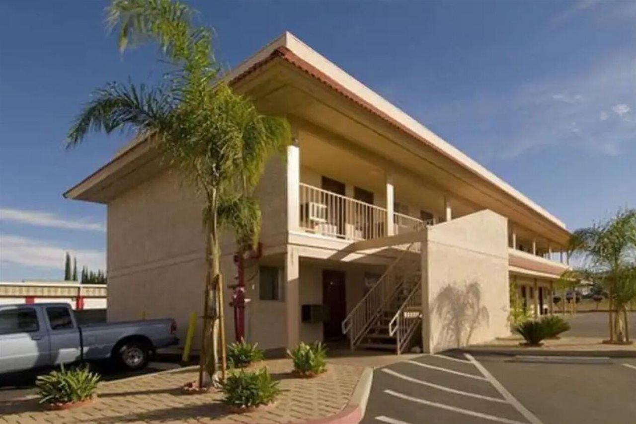 Americas Best Value Inn Calimesa Экстерьер фото